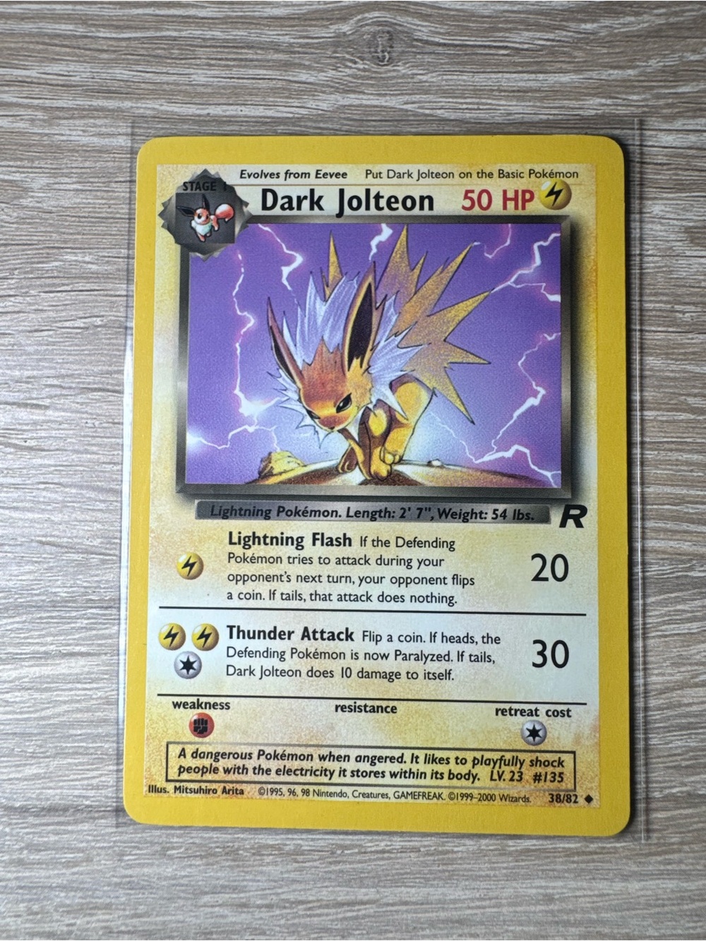 Dark Jolteon #38/Pokemon Team Rocket